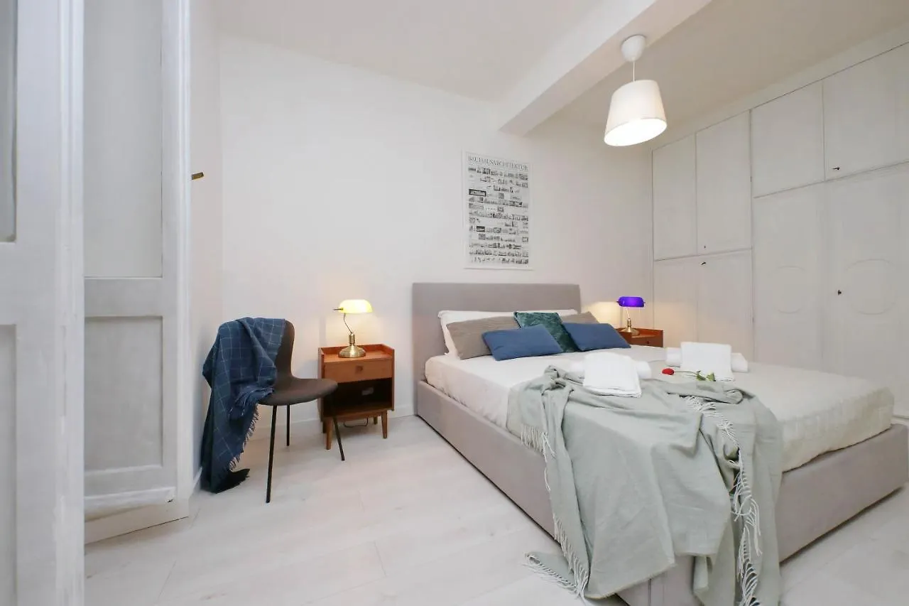 Monti Spacious Apartment 2 Rome Italië