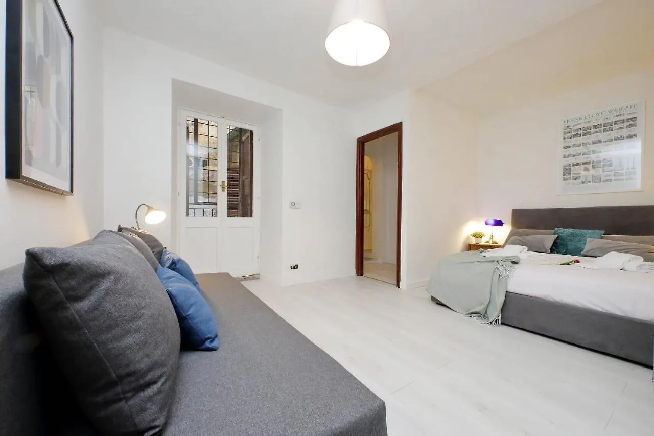 Monti Spacious Apartment 2 Rome Italy